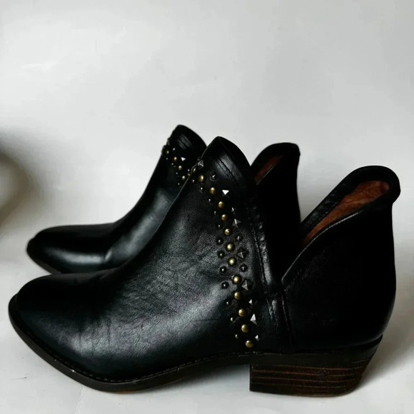 Lucky Brand Kendy Studded Bootie (Women)LEATHER | kendy bootie SIZE 7.5 - Picture 7 of 9